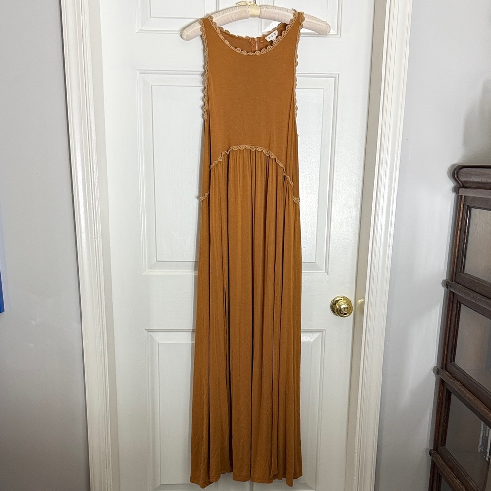 POL Sleeveless Tan Maxi Dress